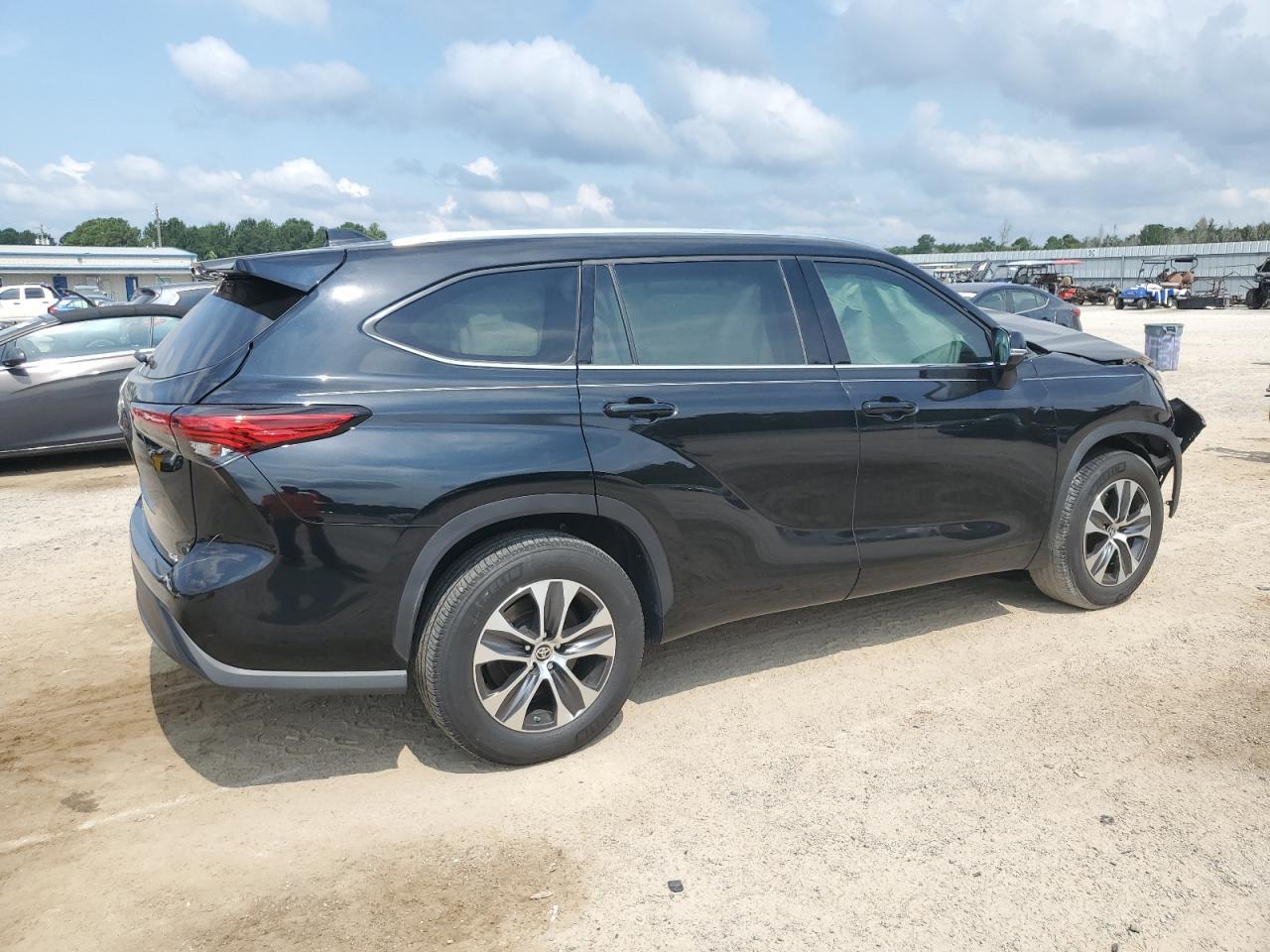 2021 TOYOTA HIGHLANDER