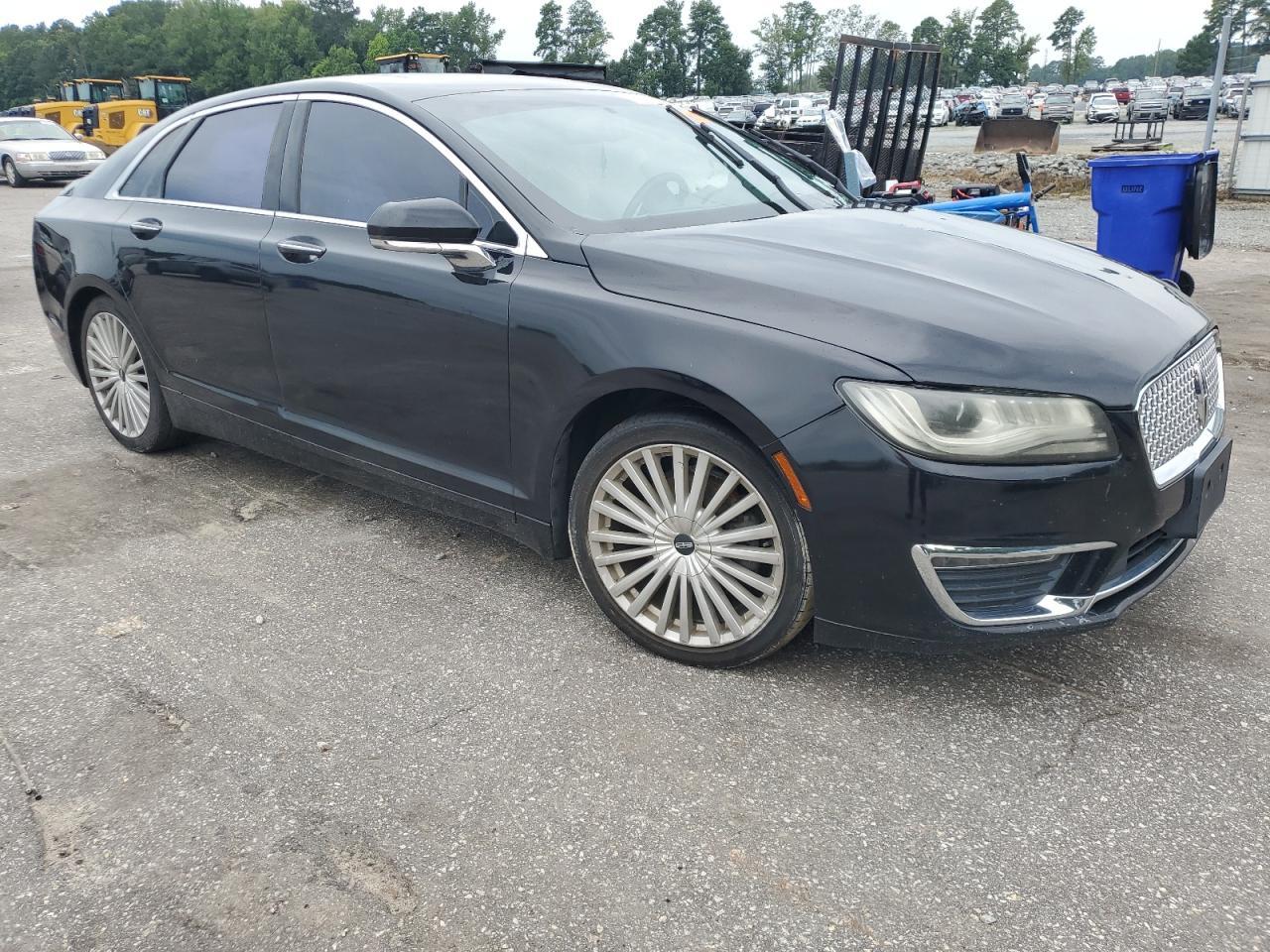2017 LINCOLN MKZ