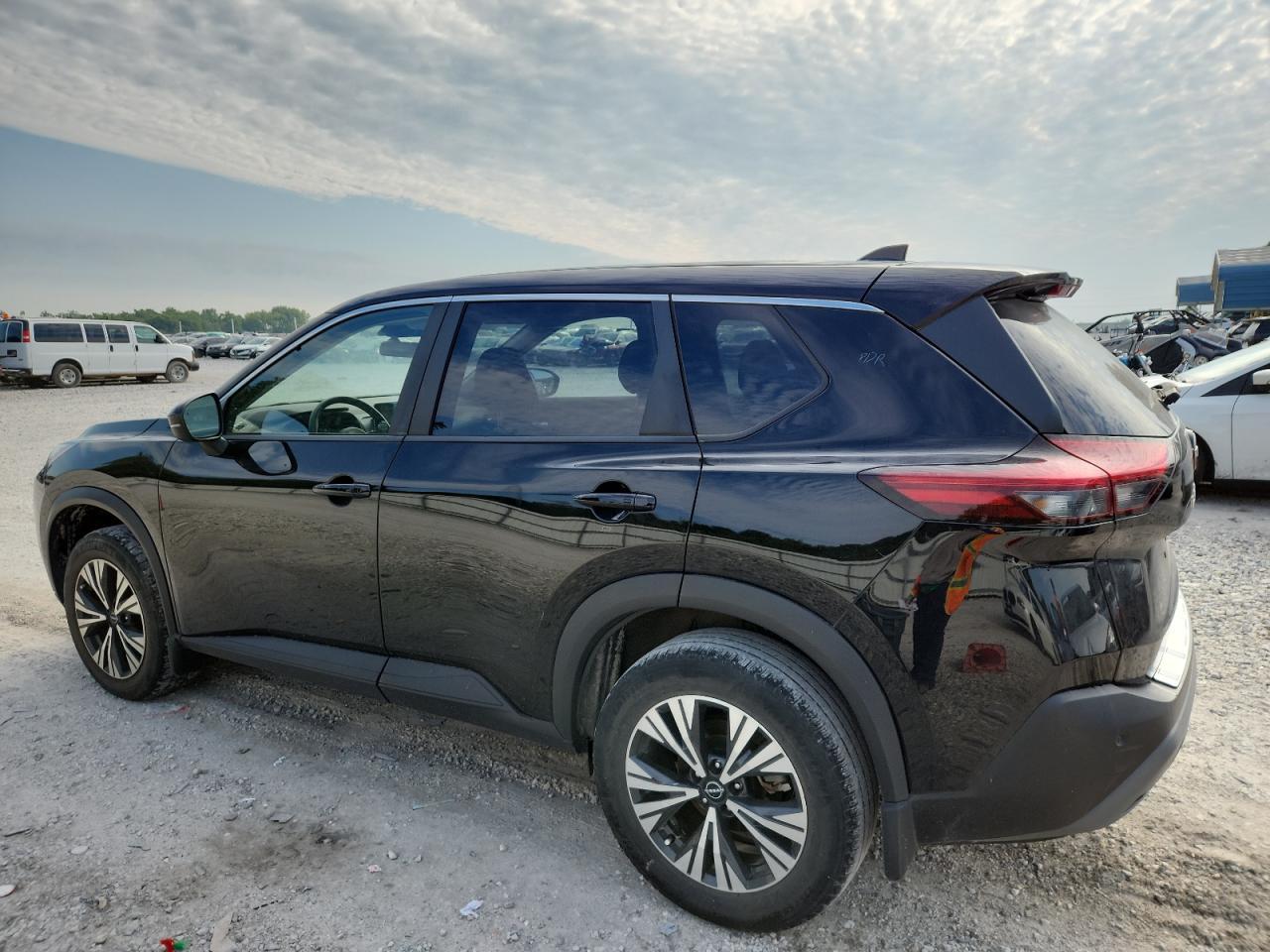 2022 NISSAN ROGUE