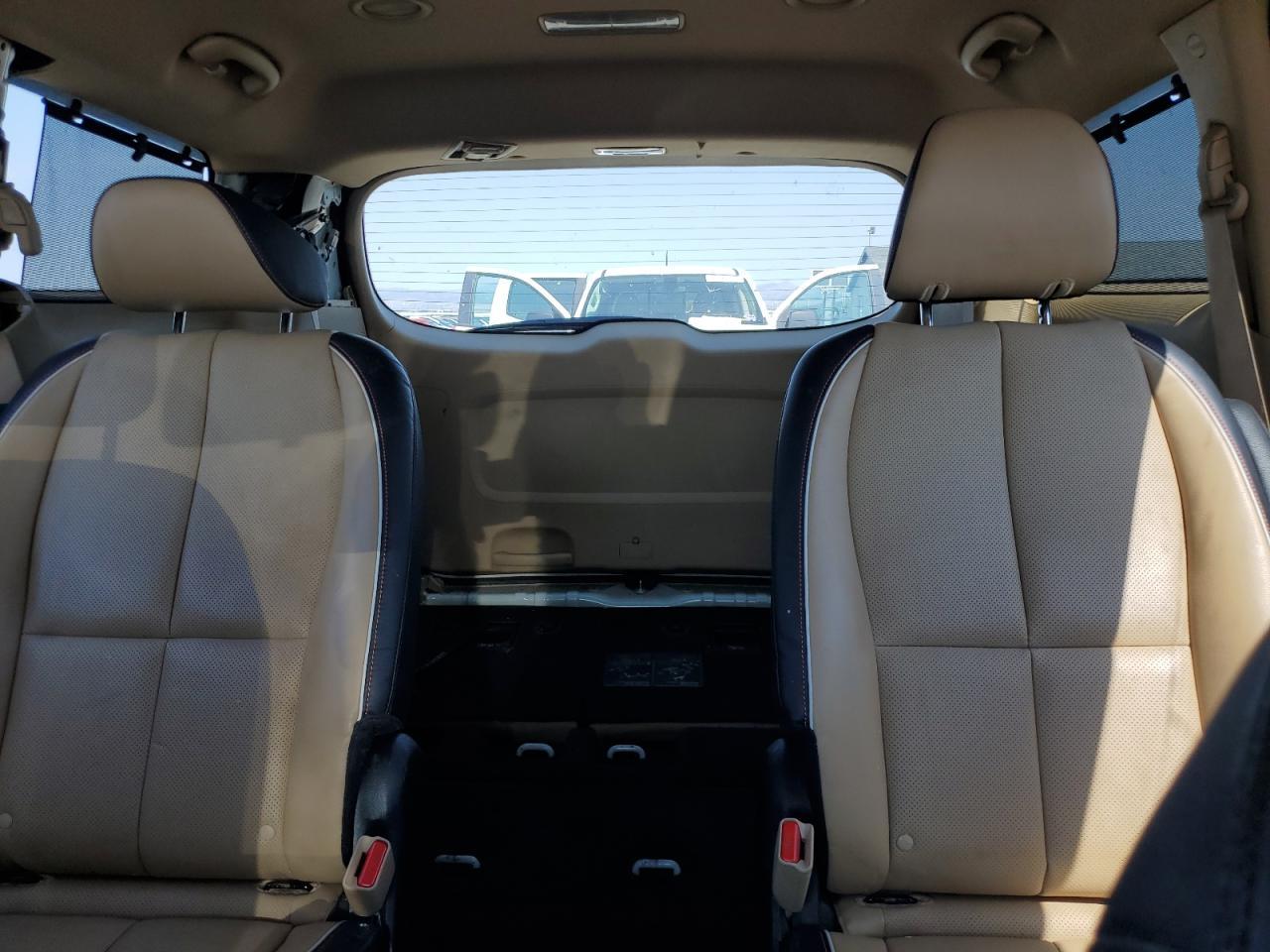 2017 KIA SEDONA