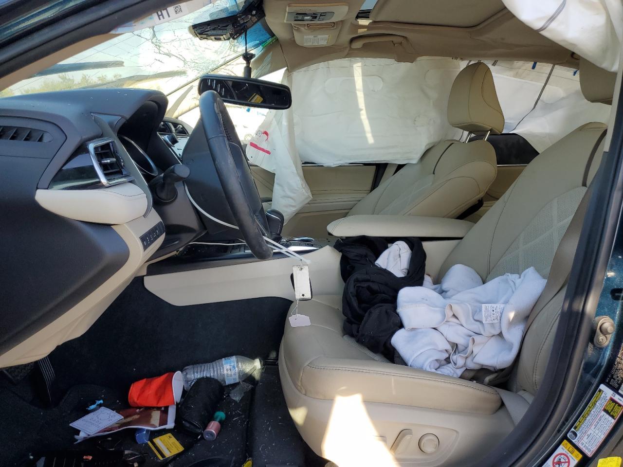 2018 TOYOTA CAMRY