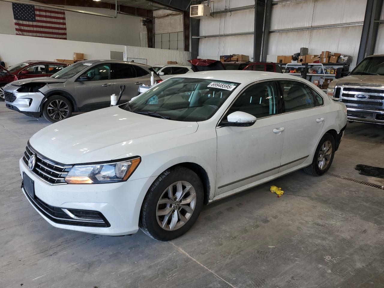 2016 VOLKSWAGEN Passat