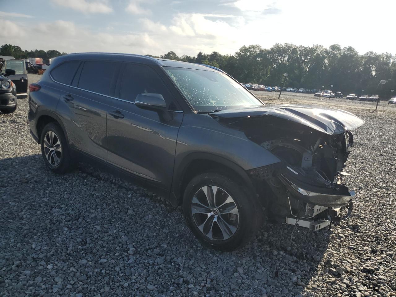 2020 TOYOTA HIGHLANDER