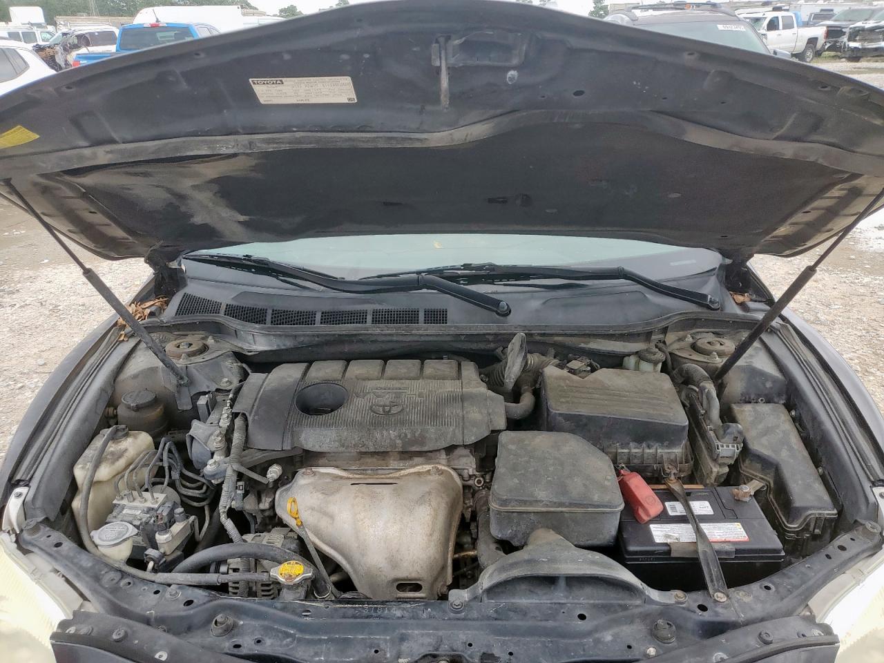 2011 TOYOTA CAMRY