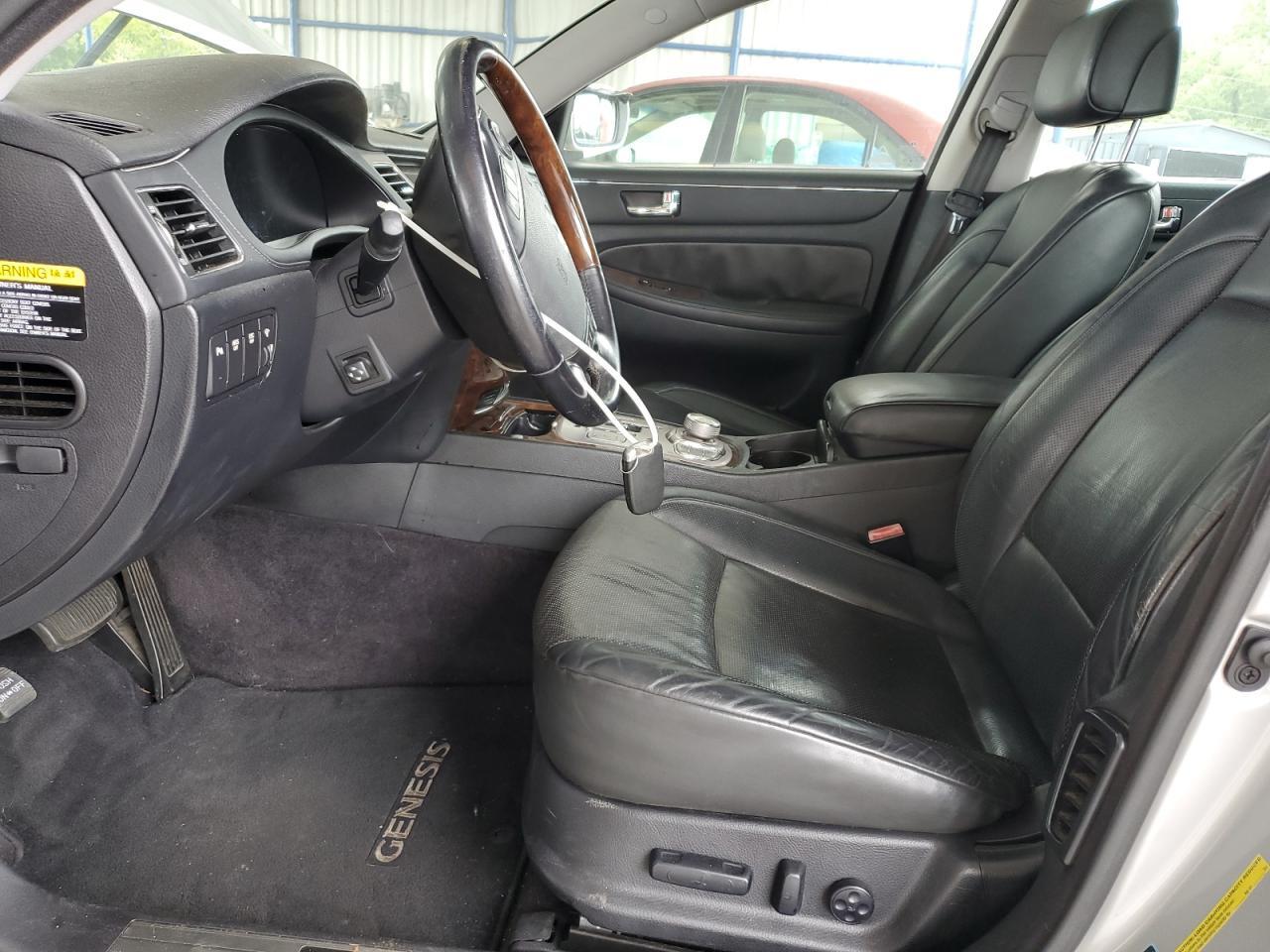 2009 HYUNDAI GENESIS