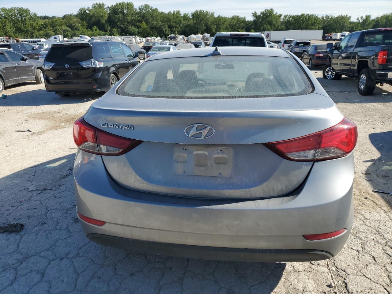 2016 HYUNDAI ELANTRA