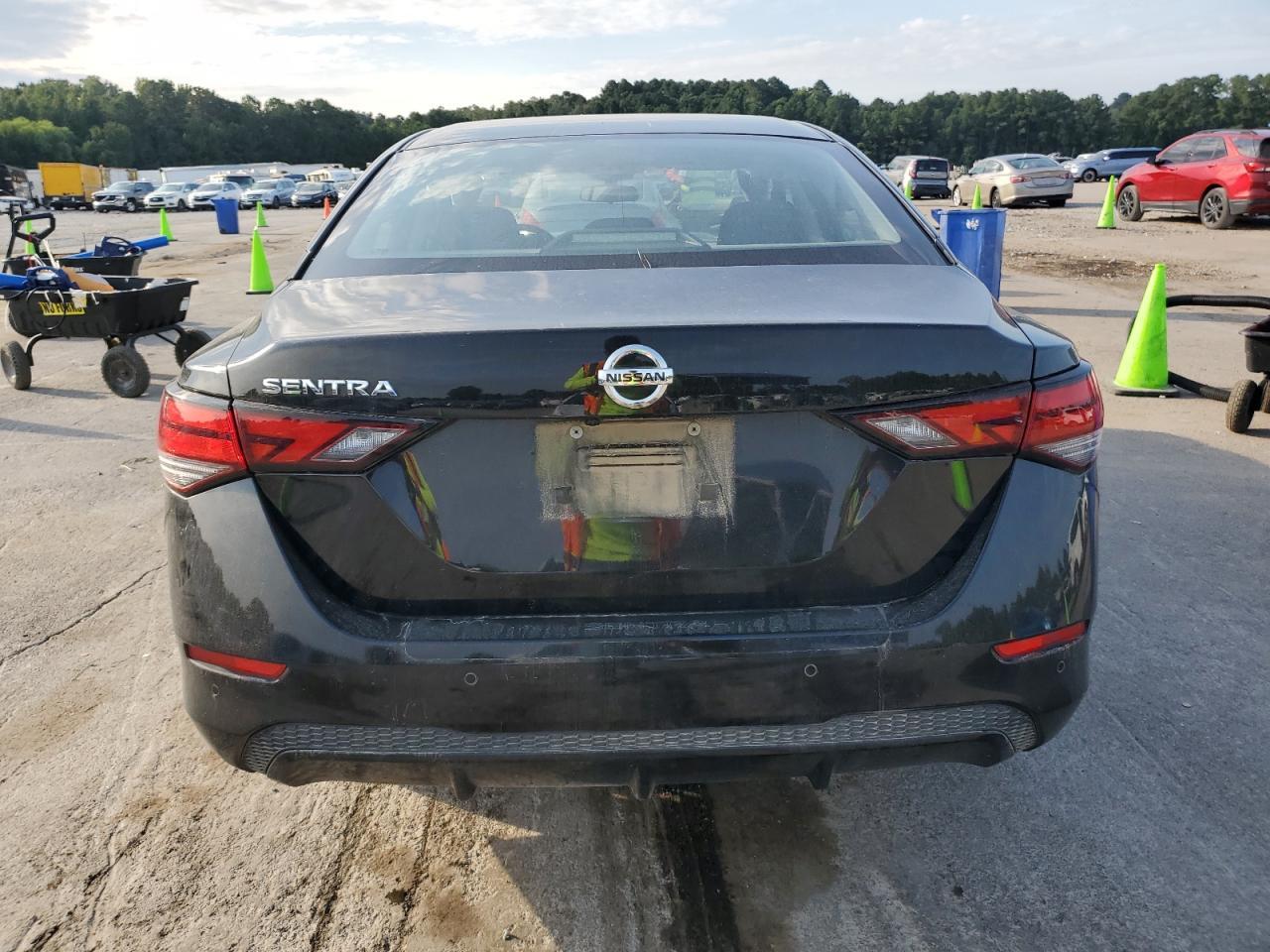 2022 NISSAN SENTRA