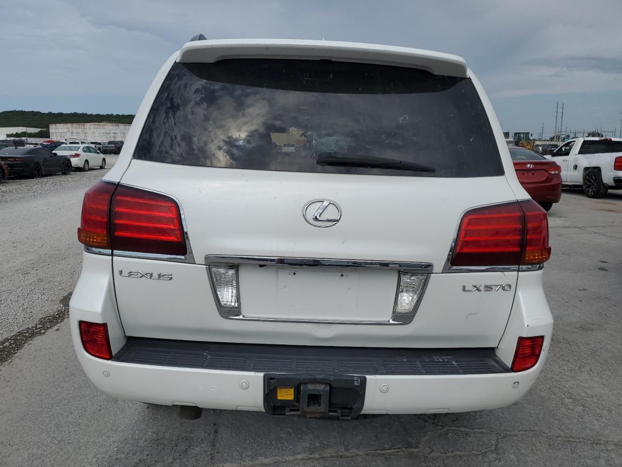 2010 LEXUS LX 570