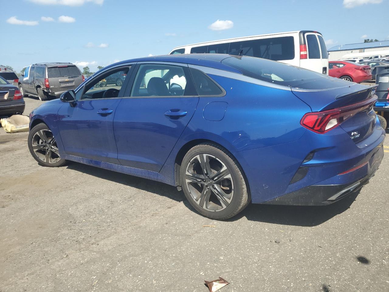 2022 KIA K5