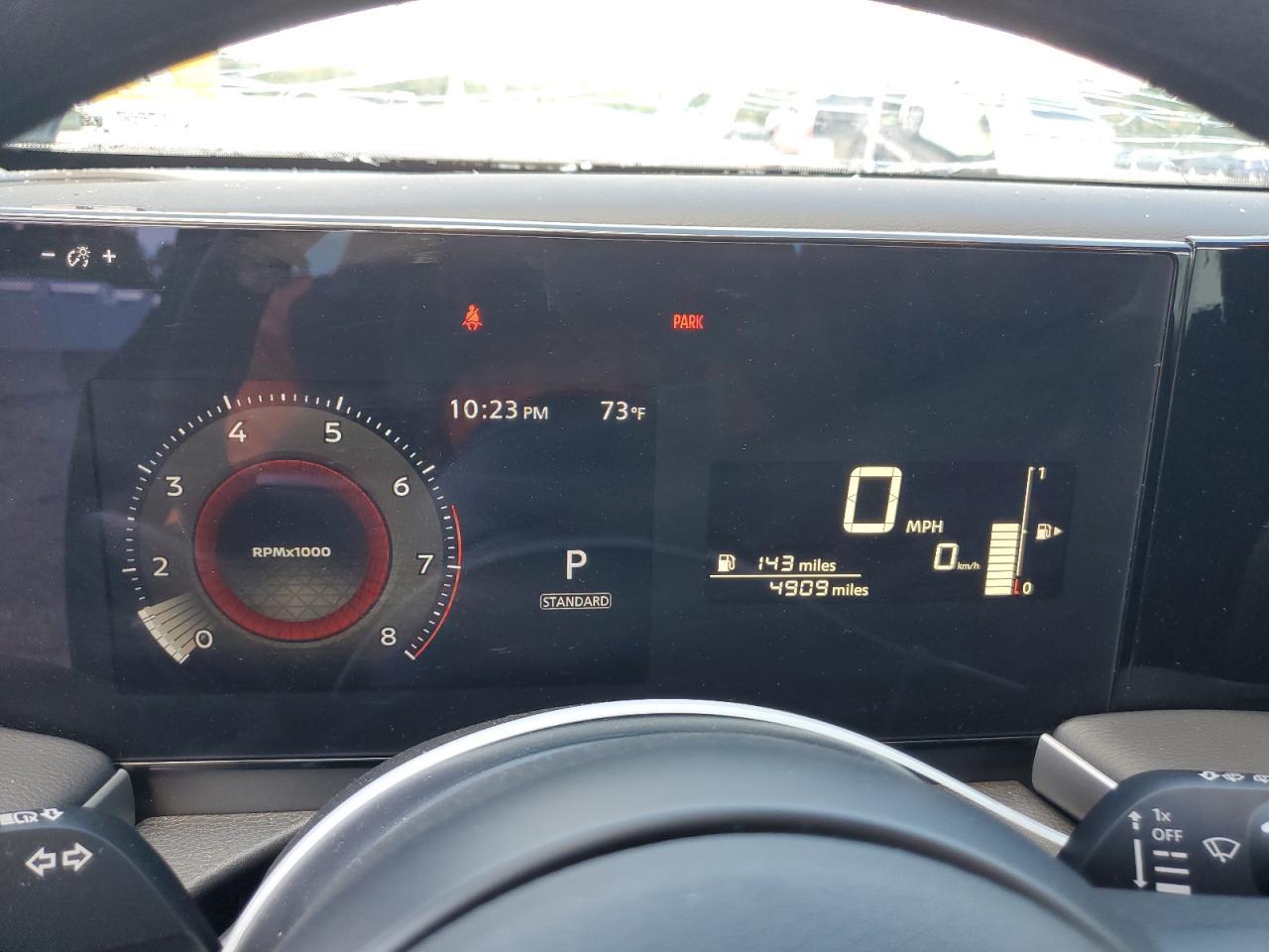 2025 NISSAN KICKS