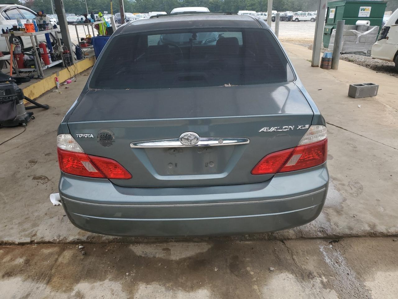 2004 TOYOTA Avalon