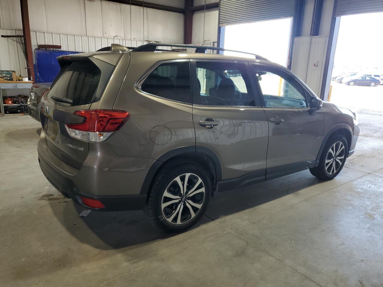 2020 SUBARU FORESTER