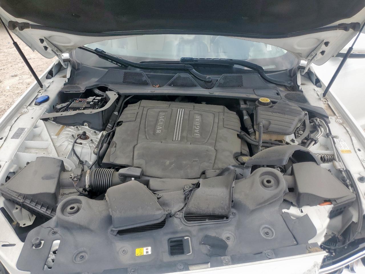 2012 JAGUAR Xj-Series