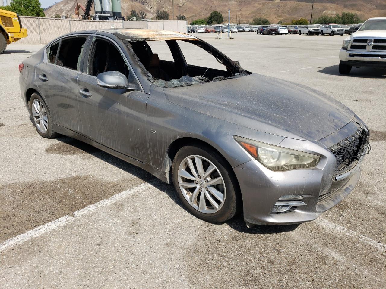 2015 INFINITI Q50