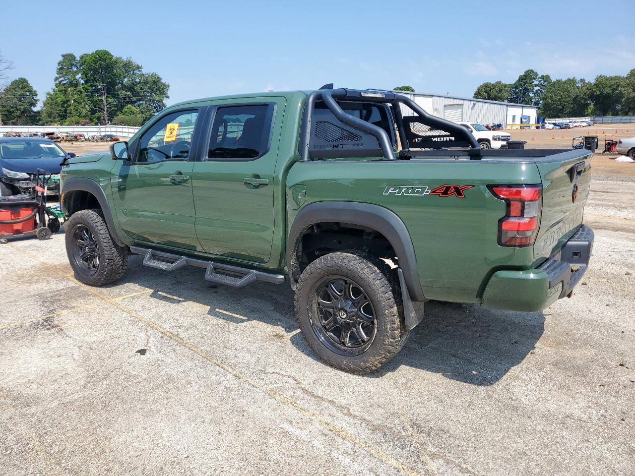 2022 NISSAN Frontier