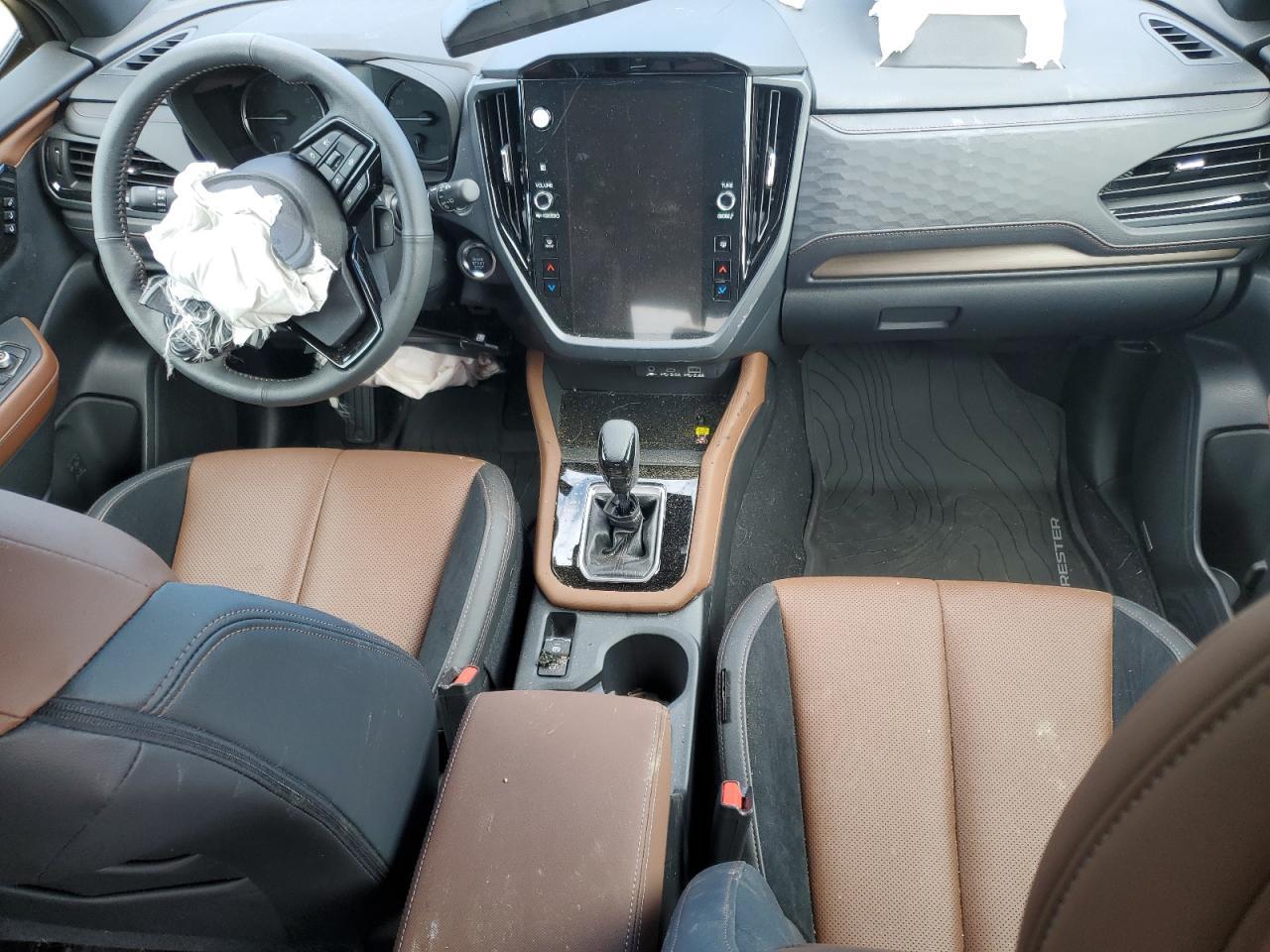 2025 SUBARU FORESTER