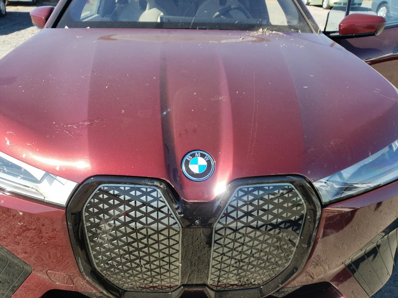 2024 BMW iX