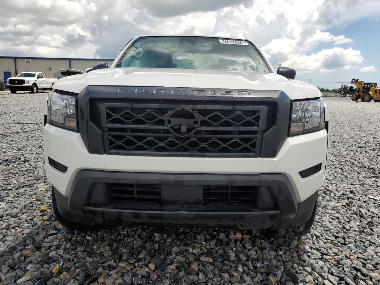 2024 NISSAN Frontier