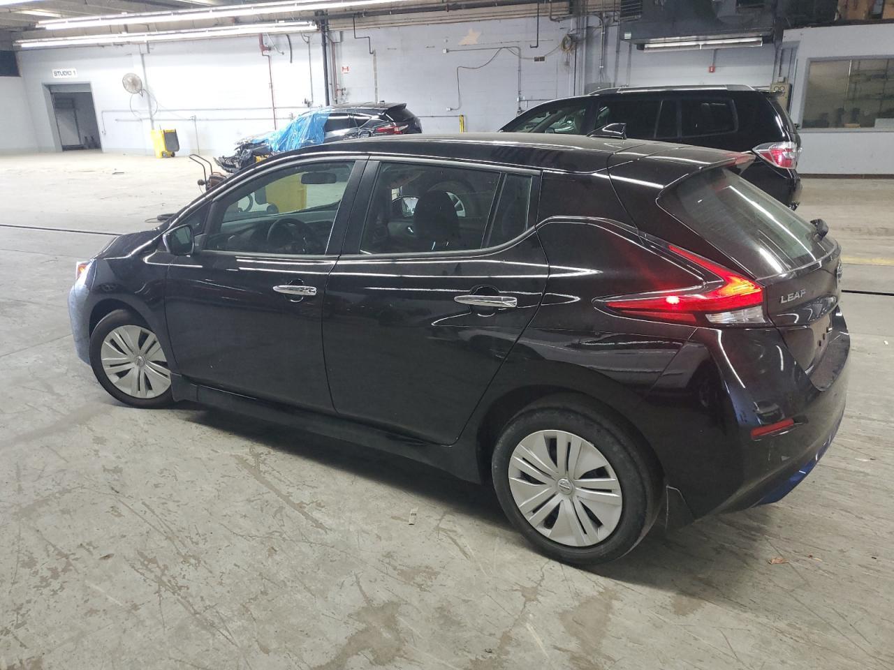 2021 NISSAN LEAF