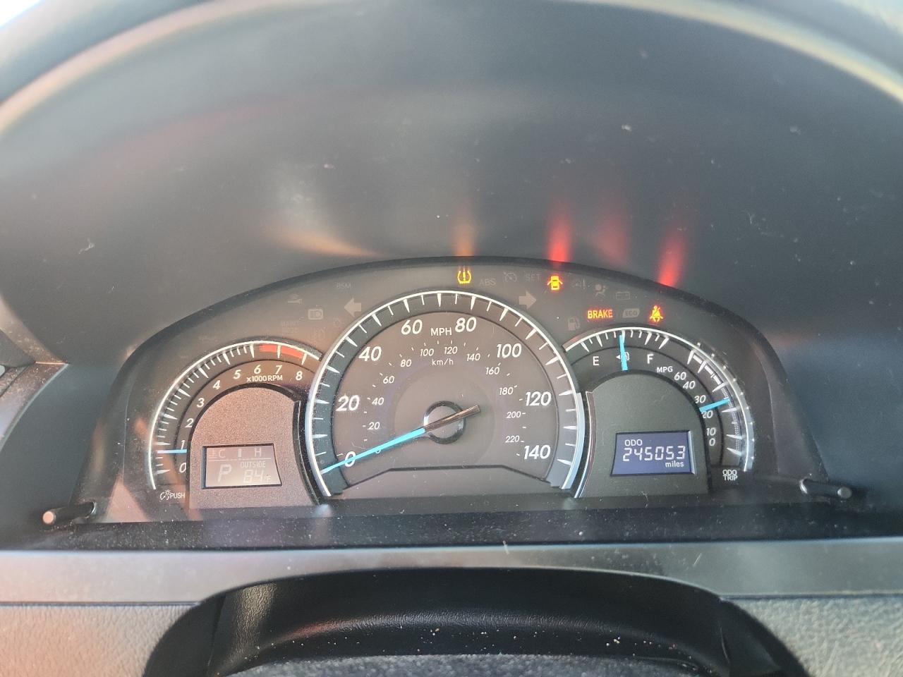2014 TOYOTA CAMRY