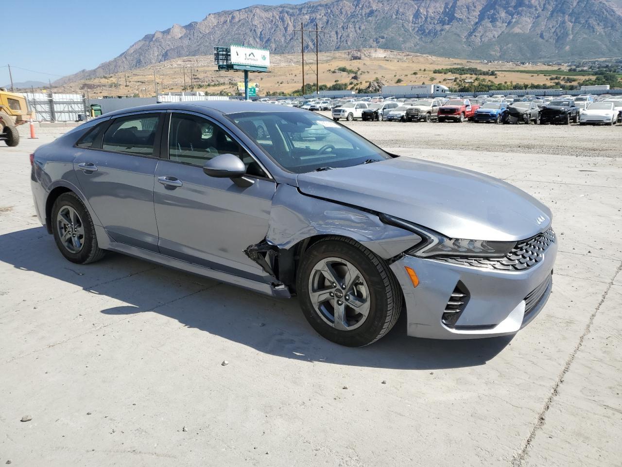 2022 KIA K5