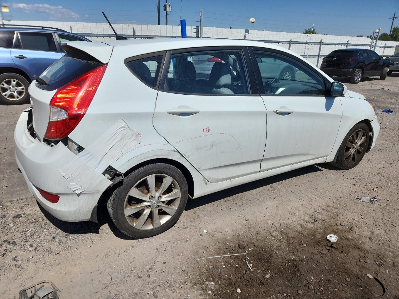 2012 HYUNDAI ACCENT