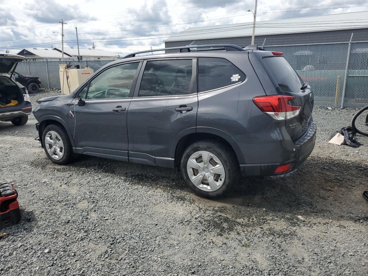 2021 SUBARU FORESTER