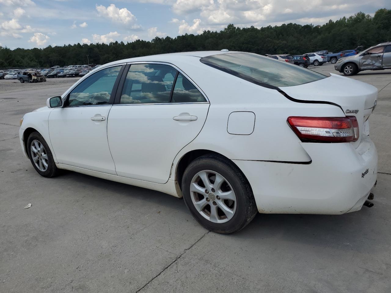 2011 TOYOTA CAMRY