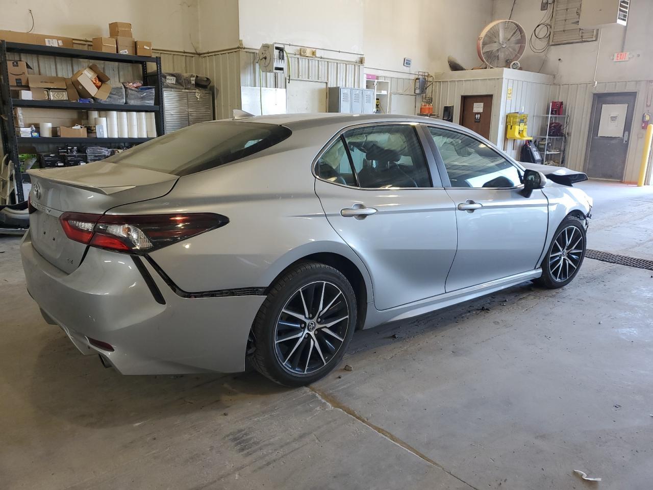 2021 TOYOTA CAMRY