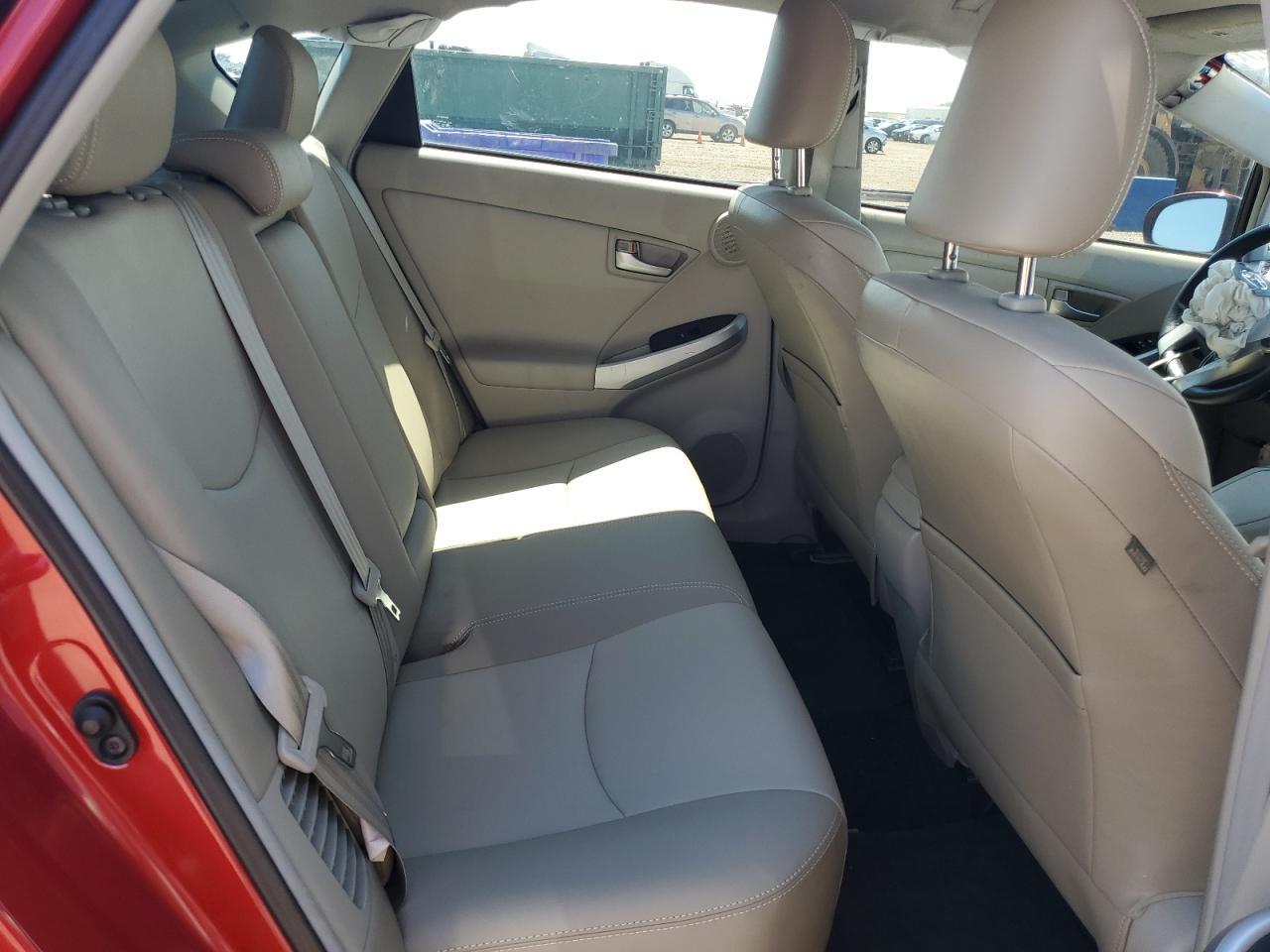 2014 TOYOTA PRIUS