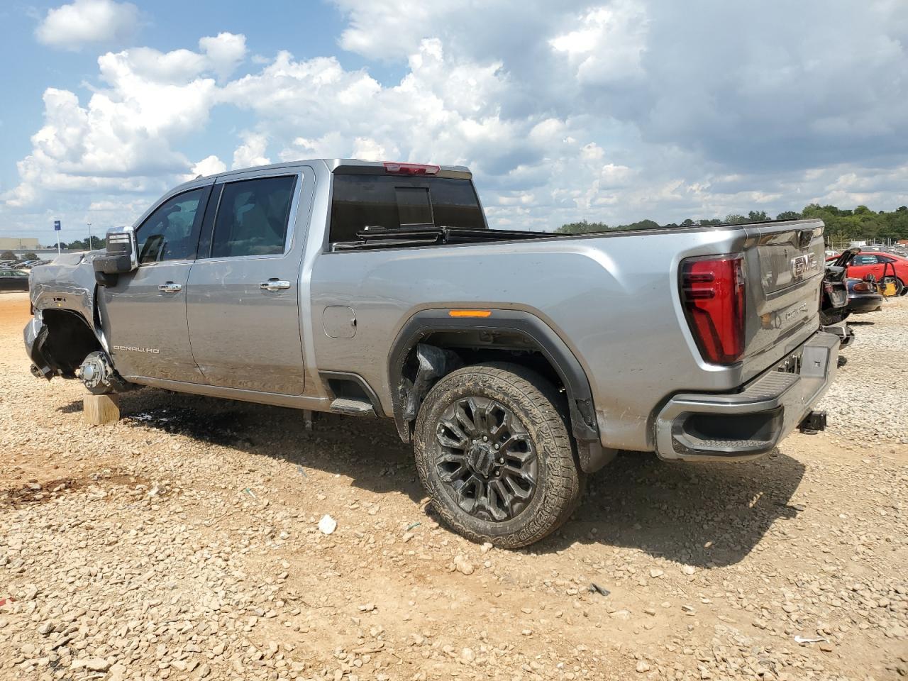 2025 GMC Sierra