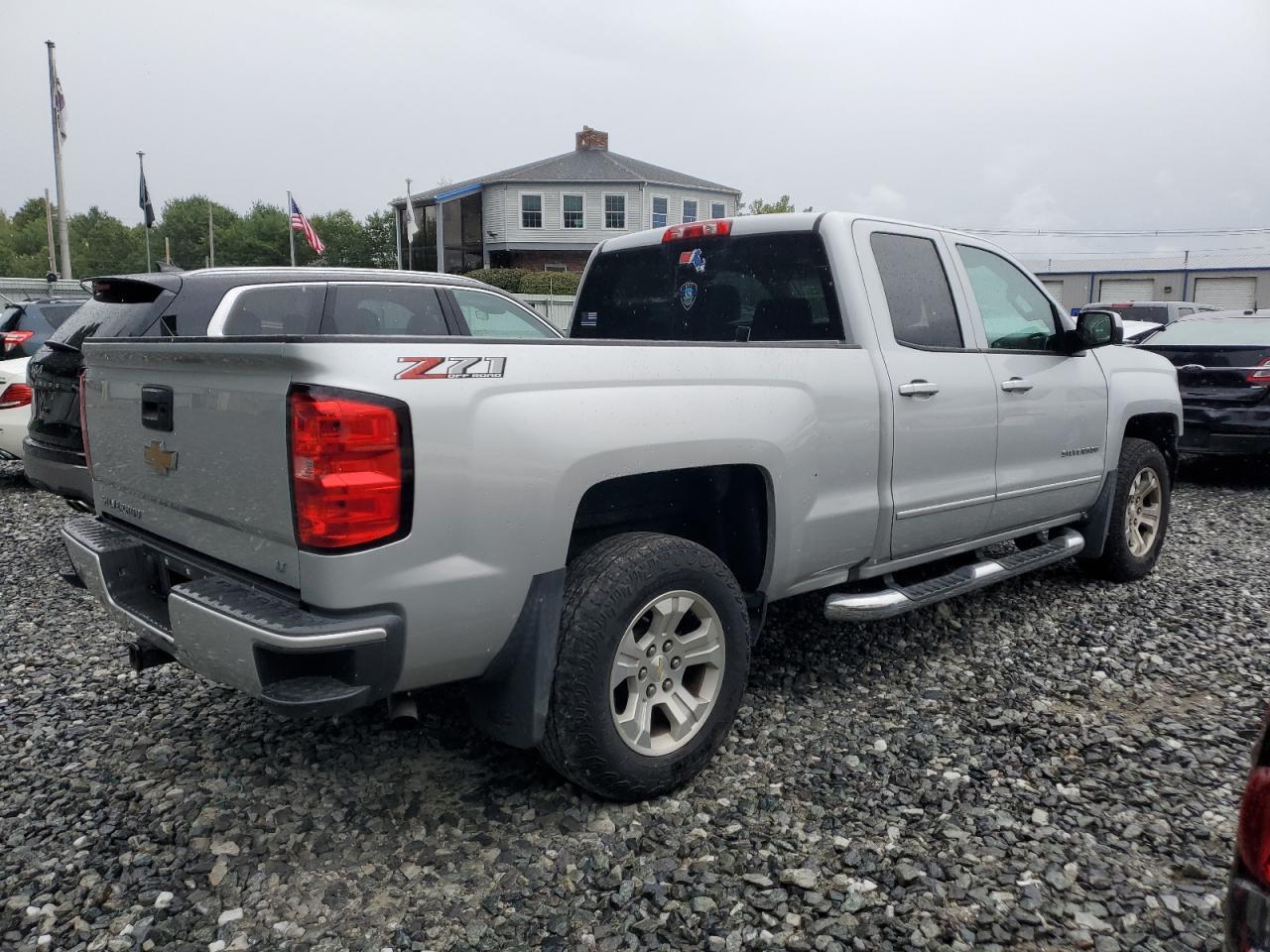 2018 CHEVROLET Silverado