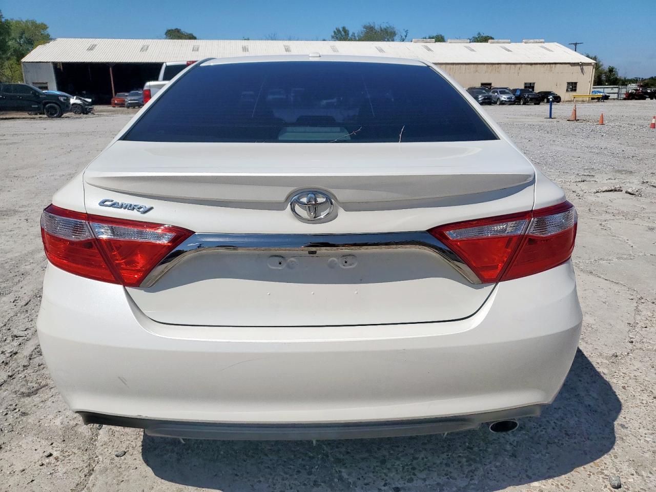 2017 TOYOTA CAMRY