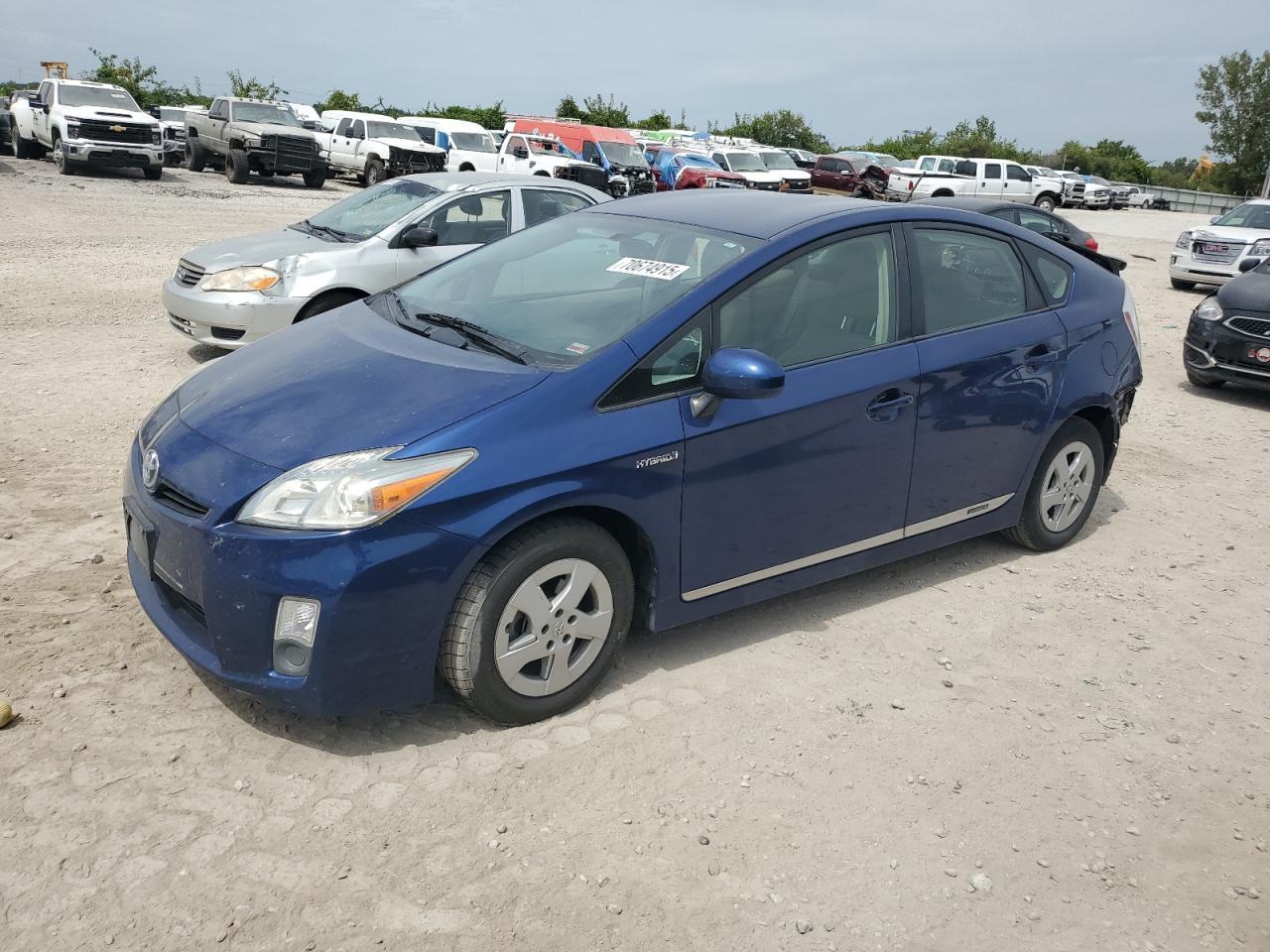 2011 TOYOTA PRIUS