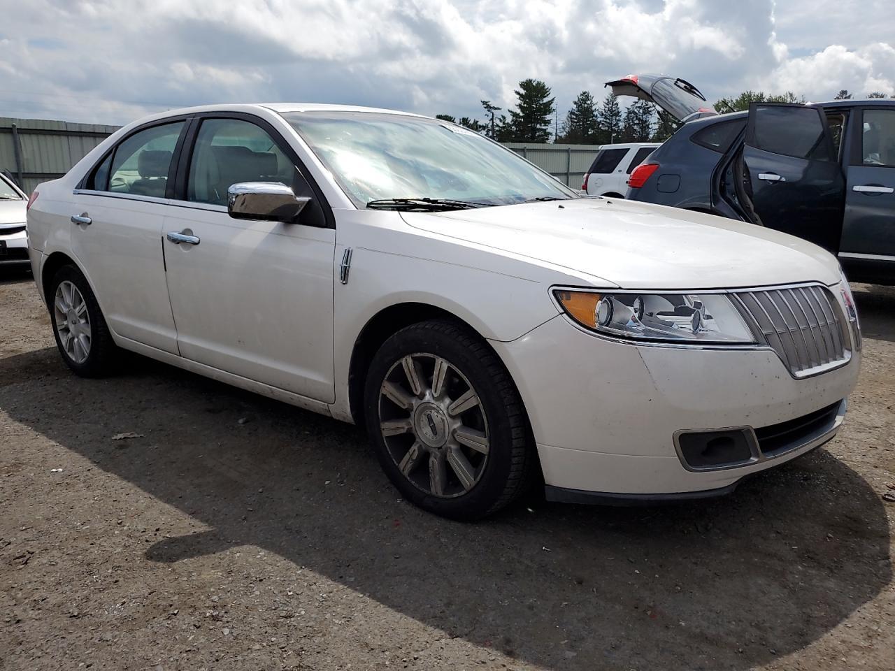 2012 LINCOLN MKZ