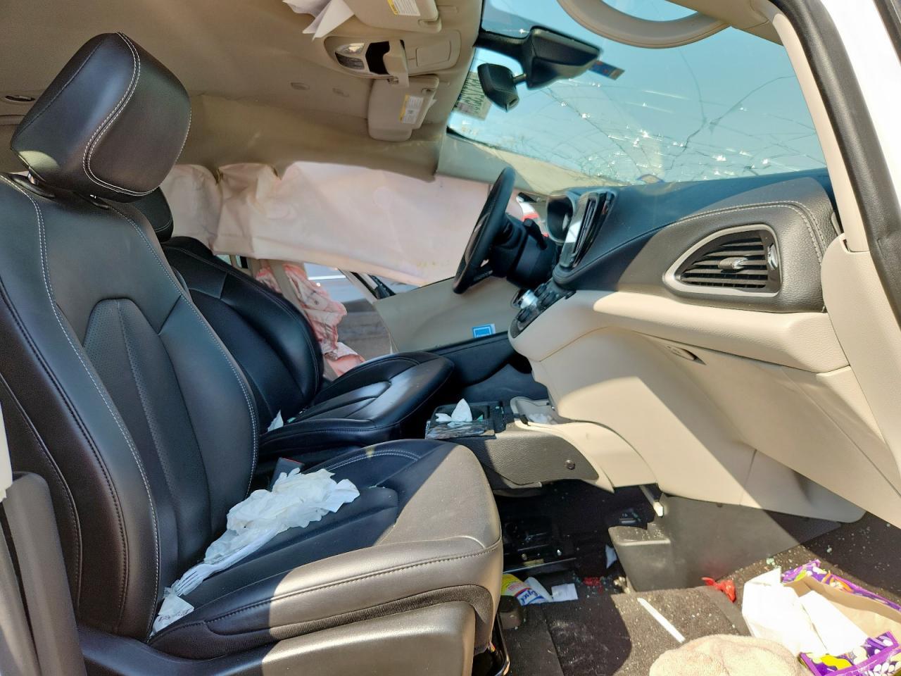 2023 CHRYSLER Pacifica