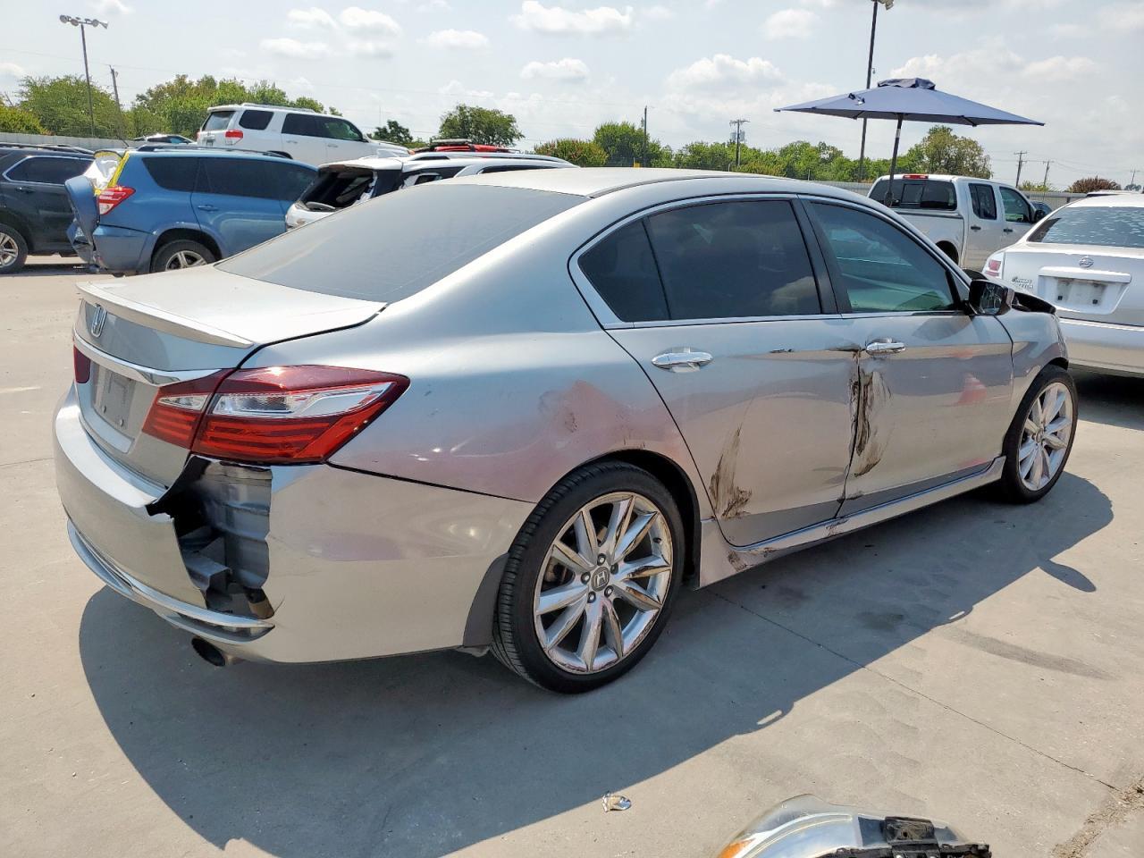 2016 HONDA ACCORD