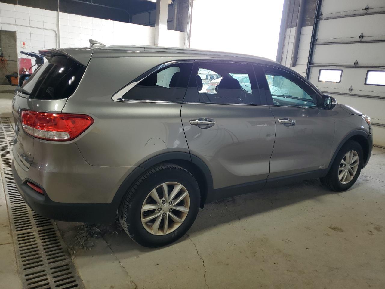 2016 KIA SORENTO