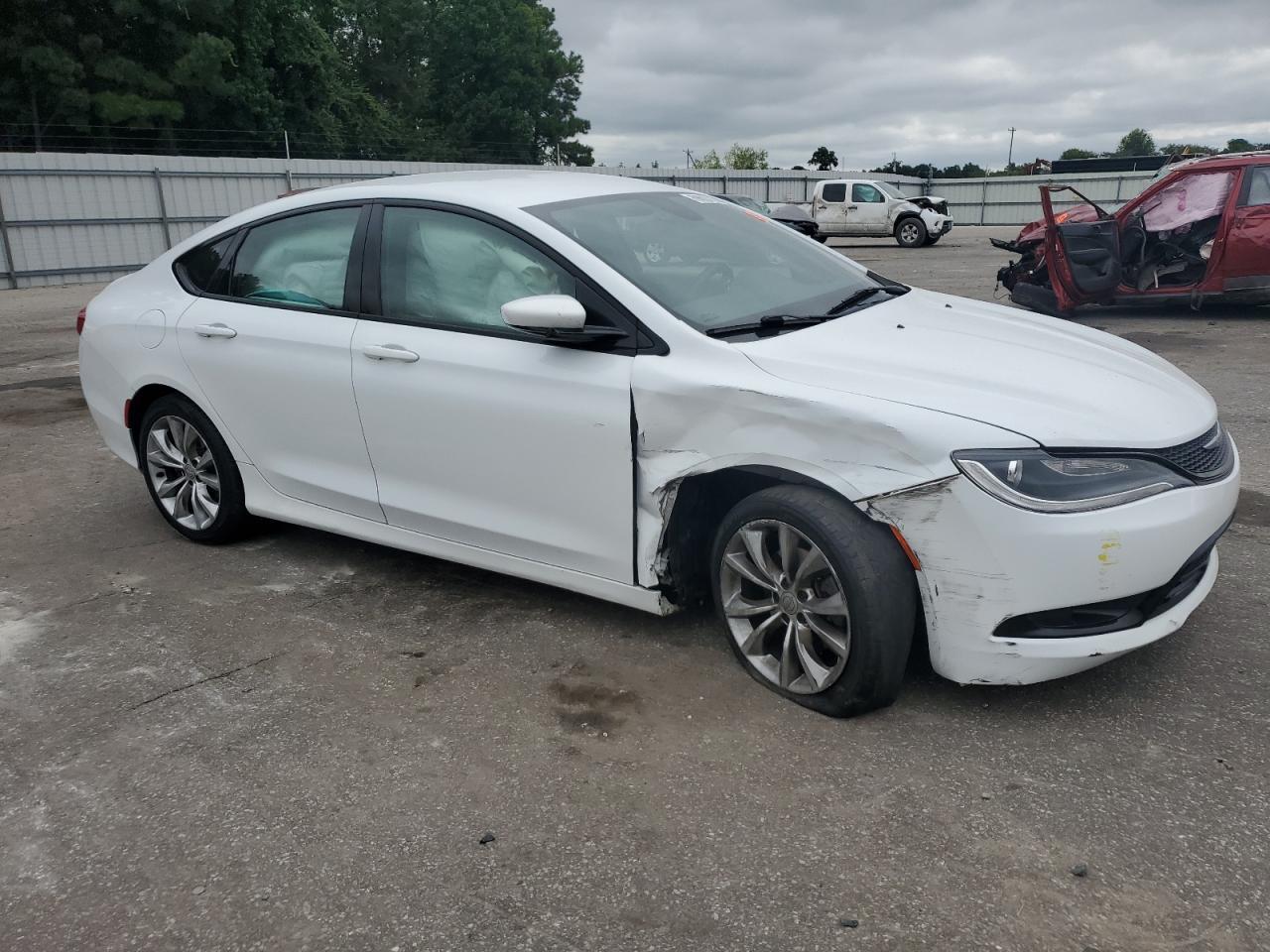 2015 CHRYSLER 200