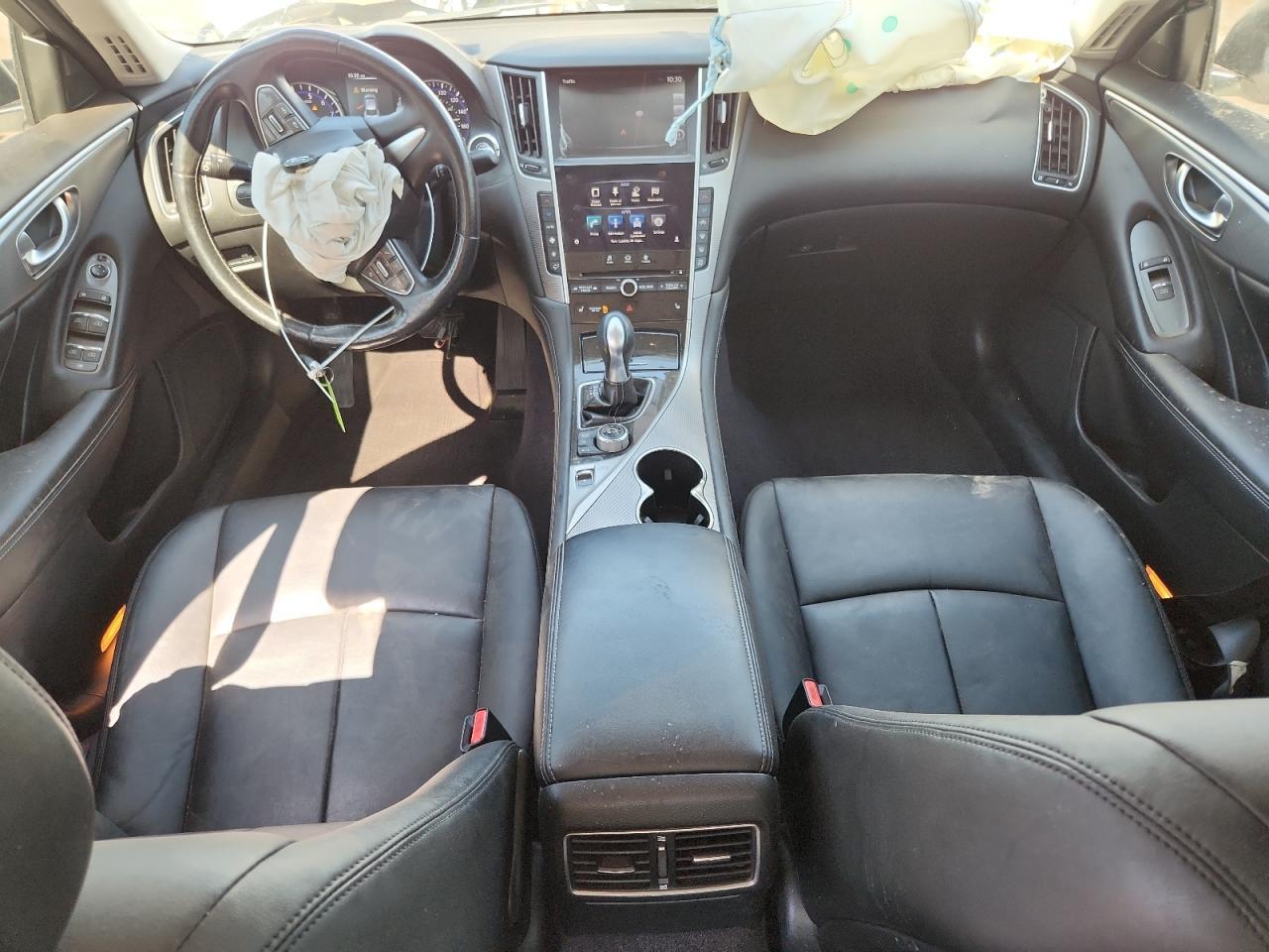 2015 INFINITI Q50