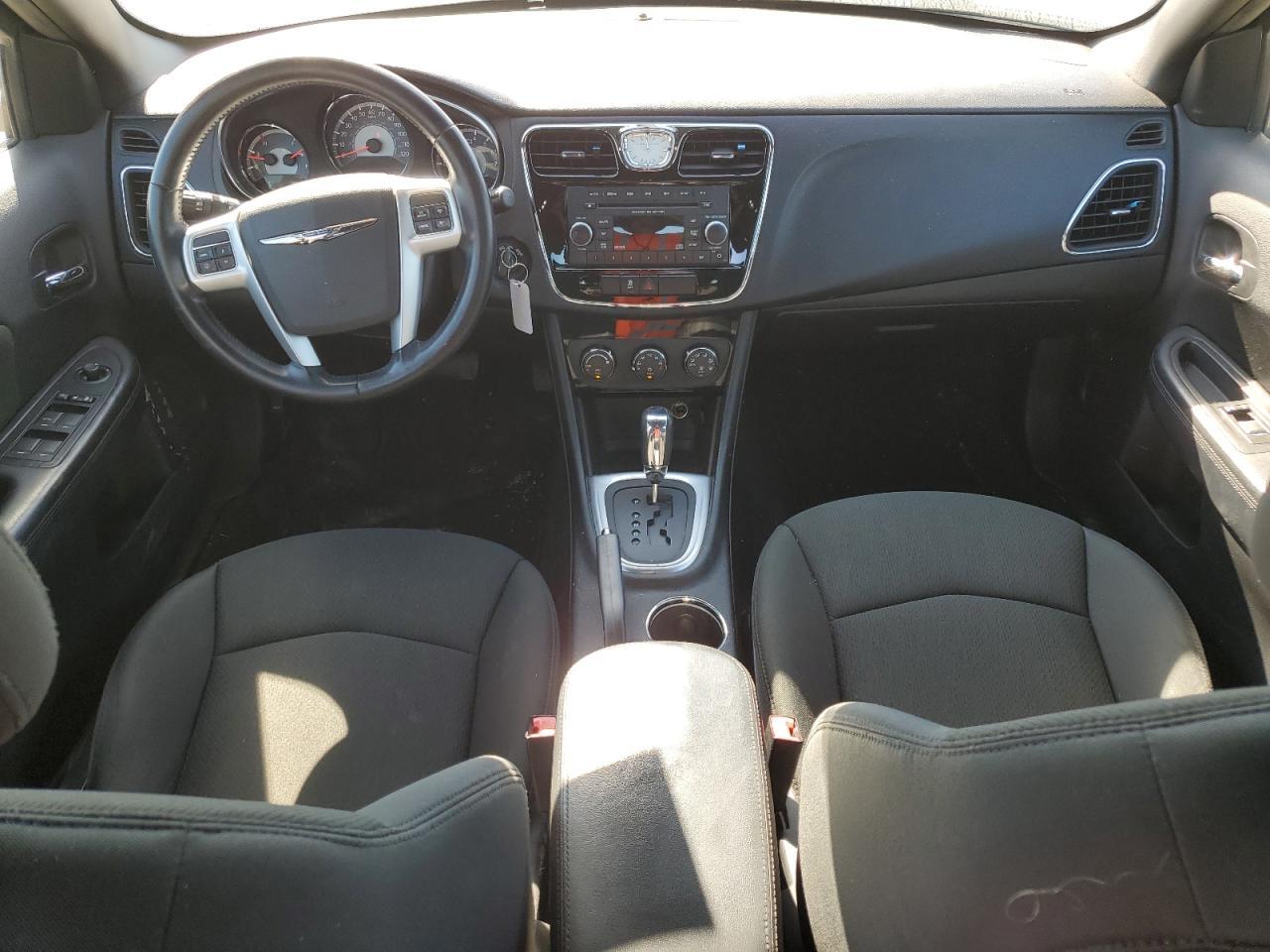2012 CHRYSLER 200