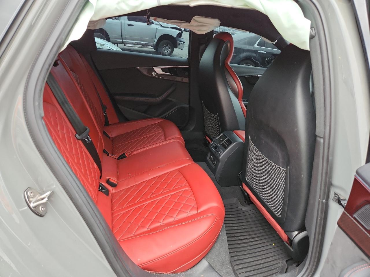 2022 AUDI S4