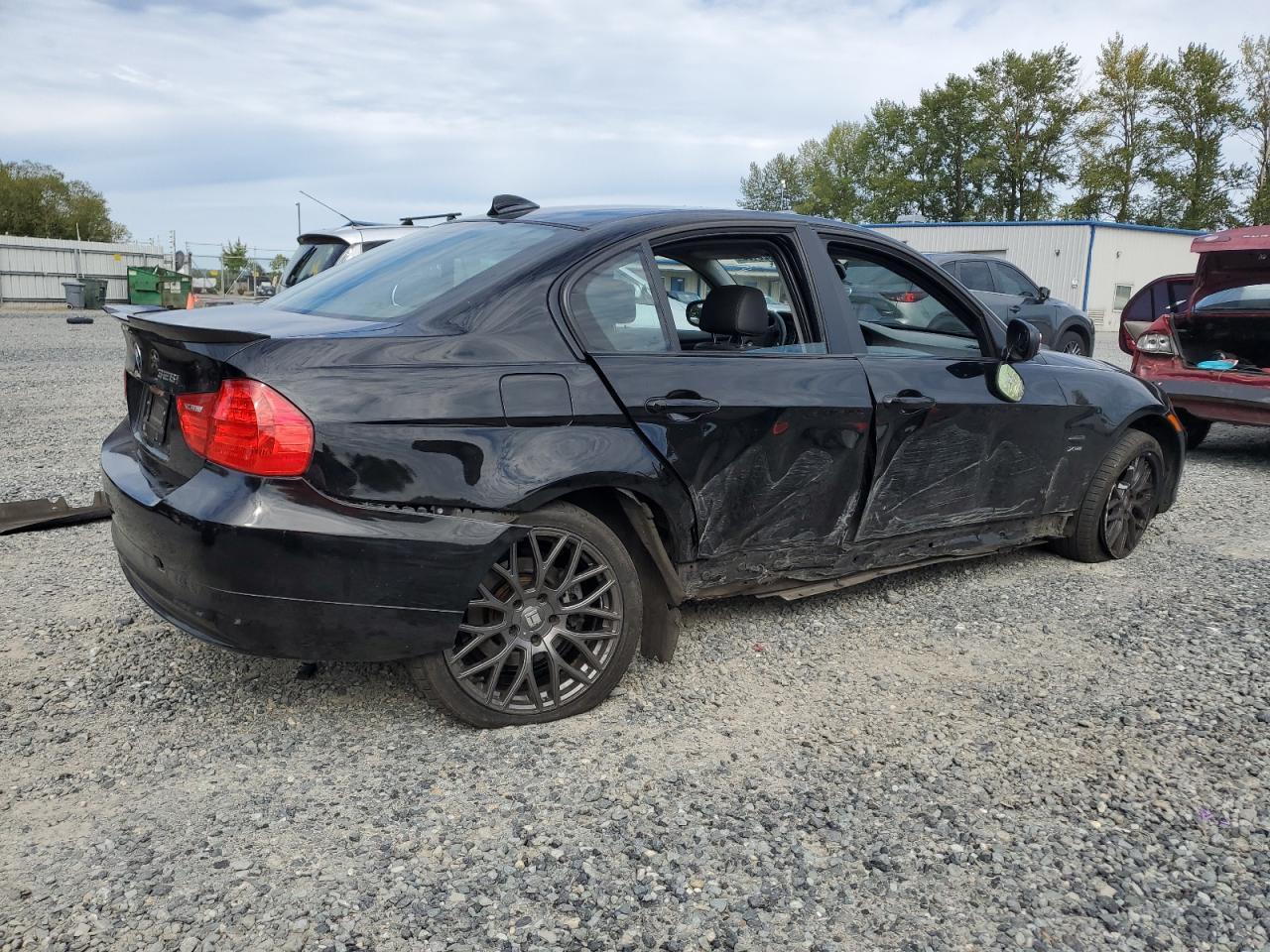 2011 BMW 3 SERIES