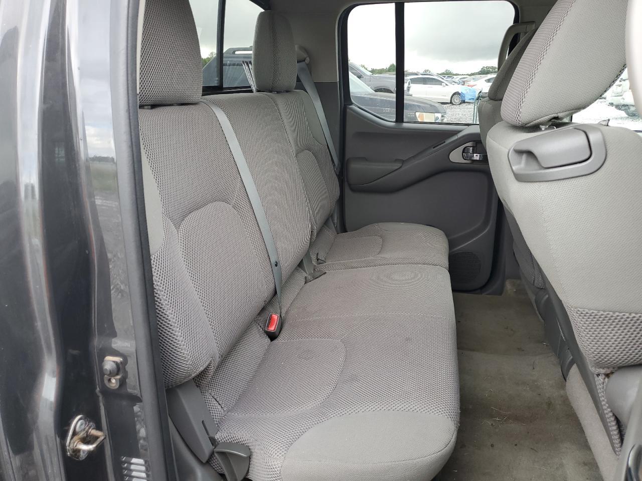 2014 NISSAN Frontier