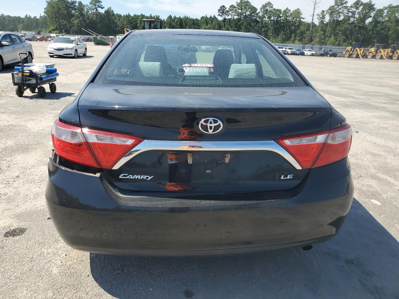 2016 TOYOTA CAMRY