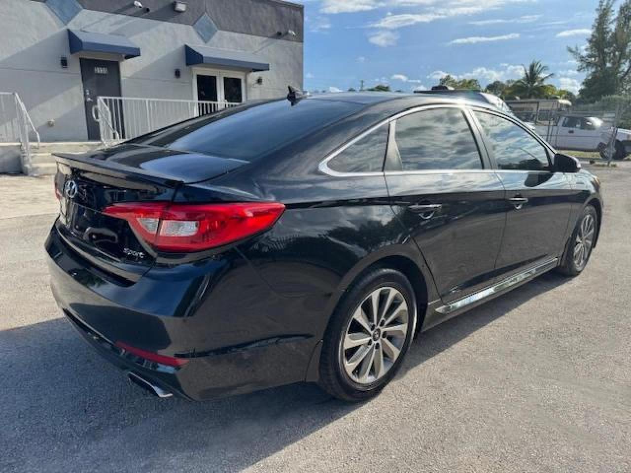2016 HYUNDAI SONATA