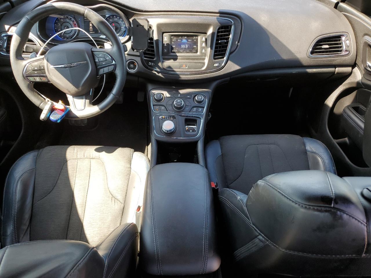 2016 CHRYSLER 200