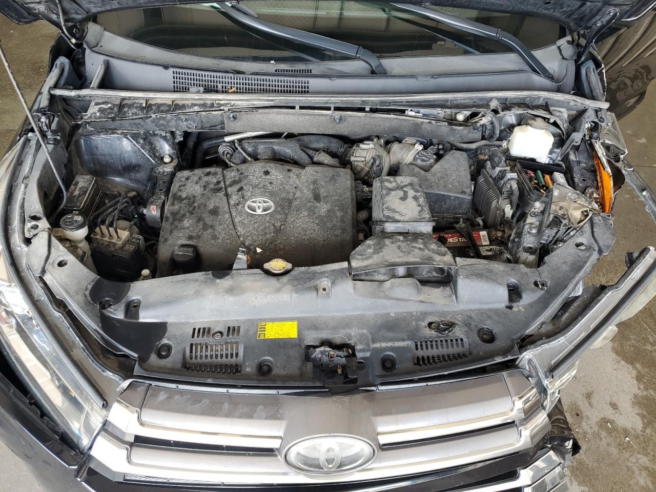 2017 TOYOTA HIGHLANDER
