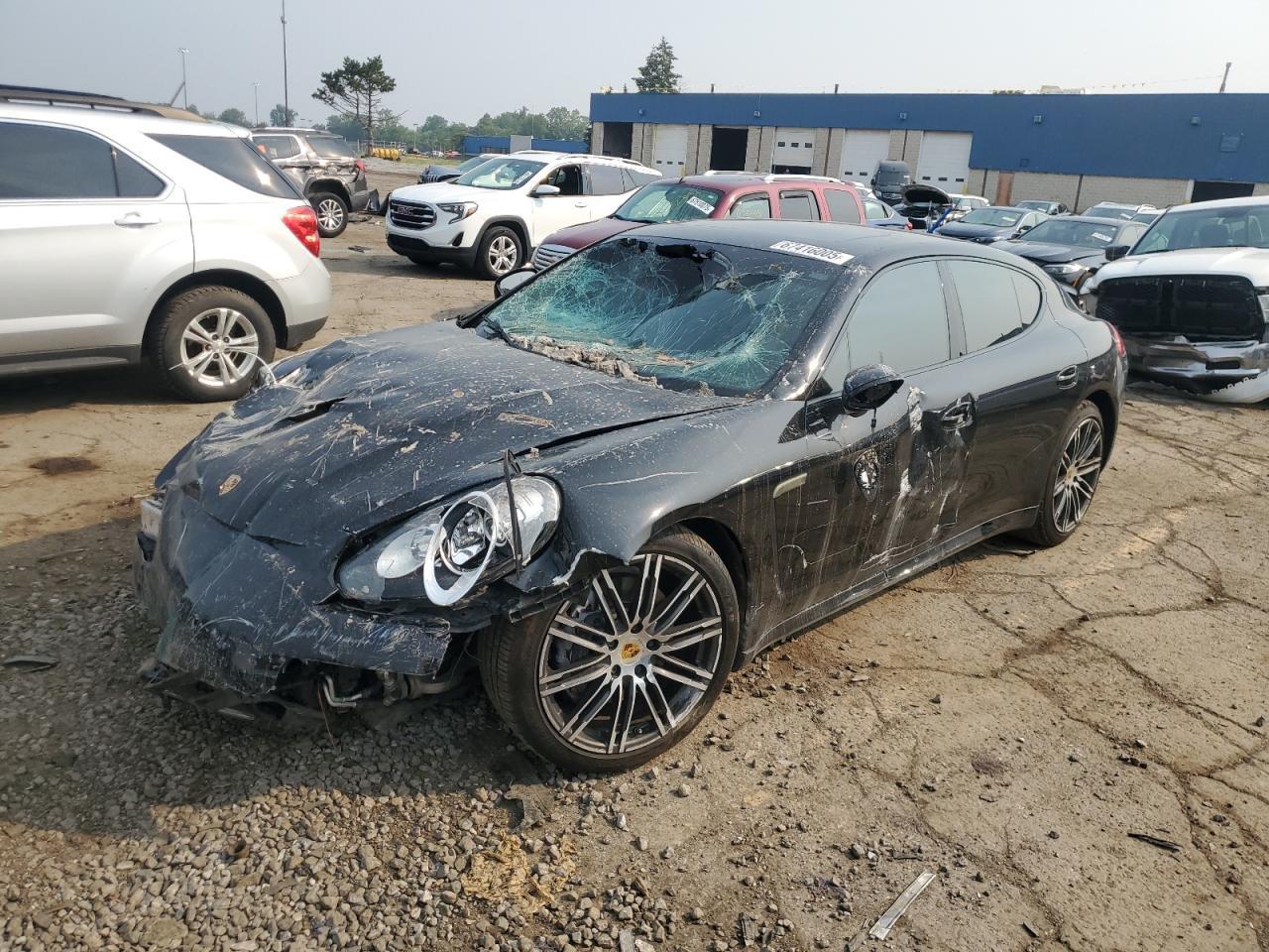 2016 PORSCHE Panamera