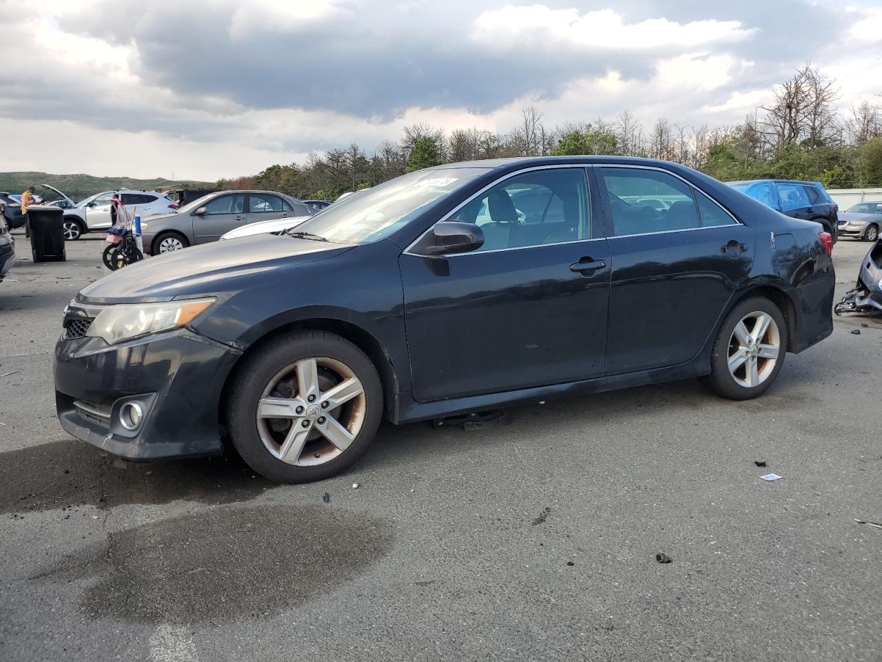 2013 TOYOTA CAMRY